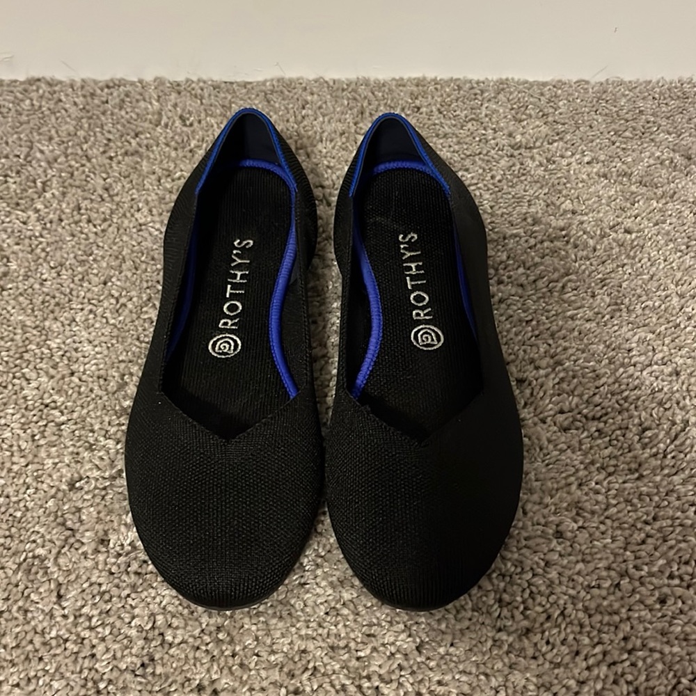 Rothy’s black flats